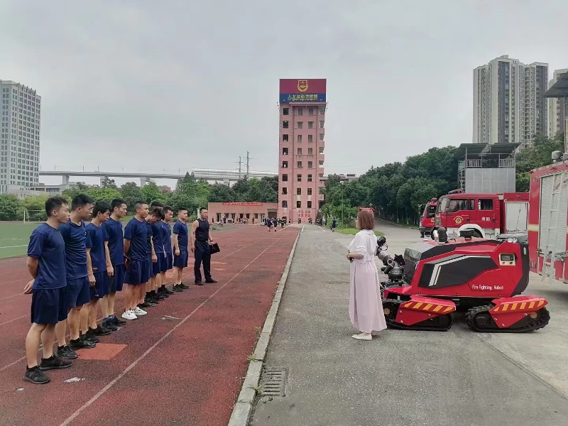 舉升搶險主戰(zhàn)消防車、全地形消防滅火機器人巡展演示圓滿結(jié)束